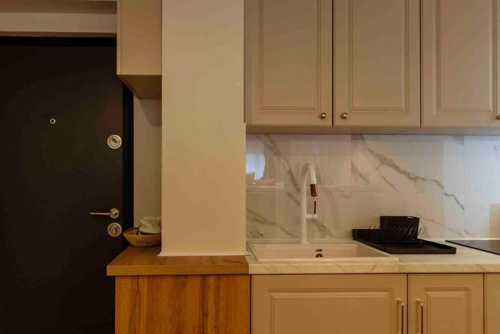 شقة Stunning Views 2Br Intercontinental Flat بوخارست المظهر الخارجي الصورة