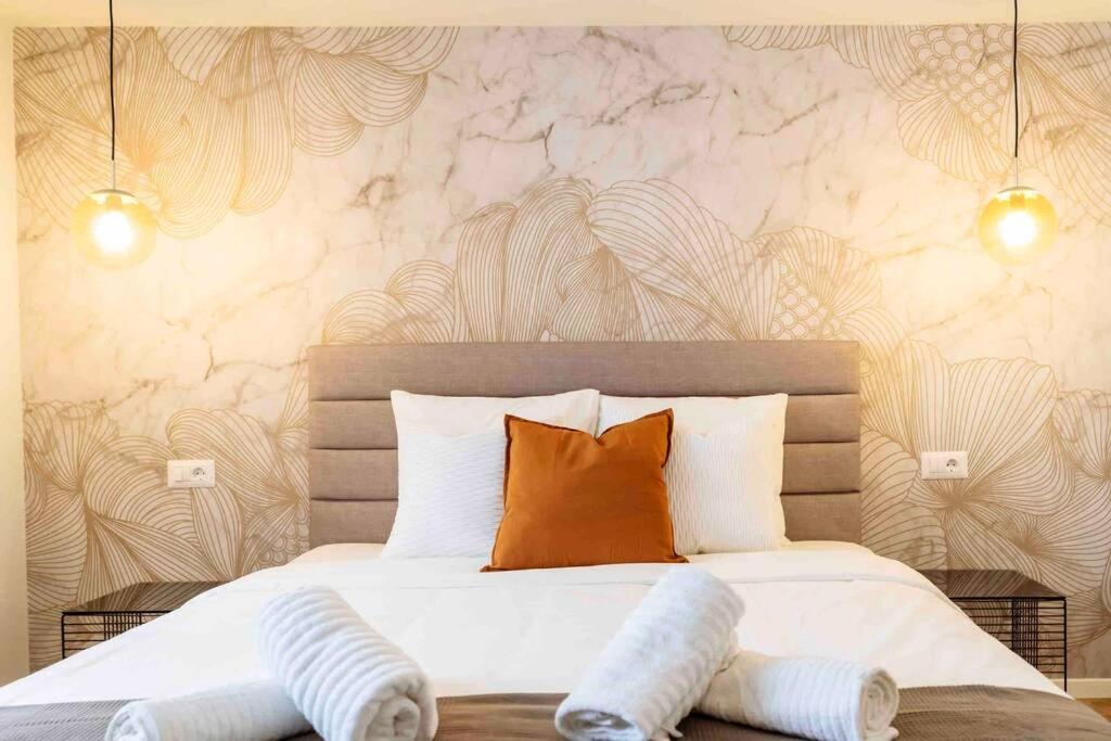 شقة Stunning Views 2Br Intercontinental Flat بوخارست المظهر الخارجي الصورة